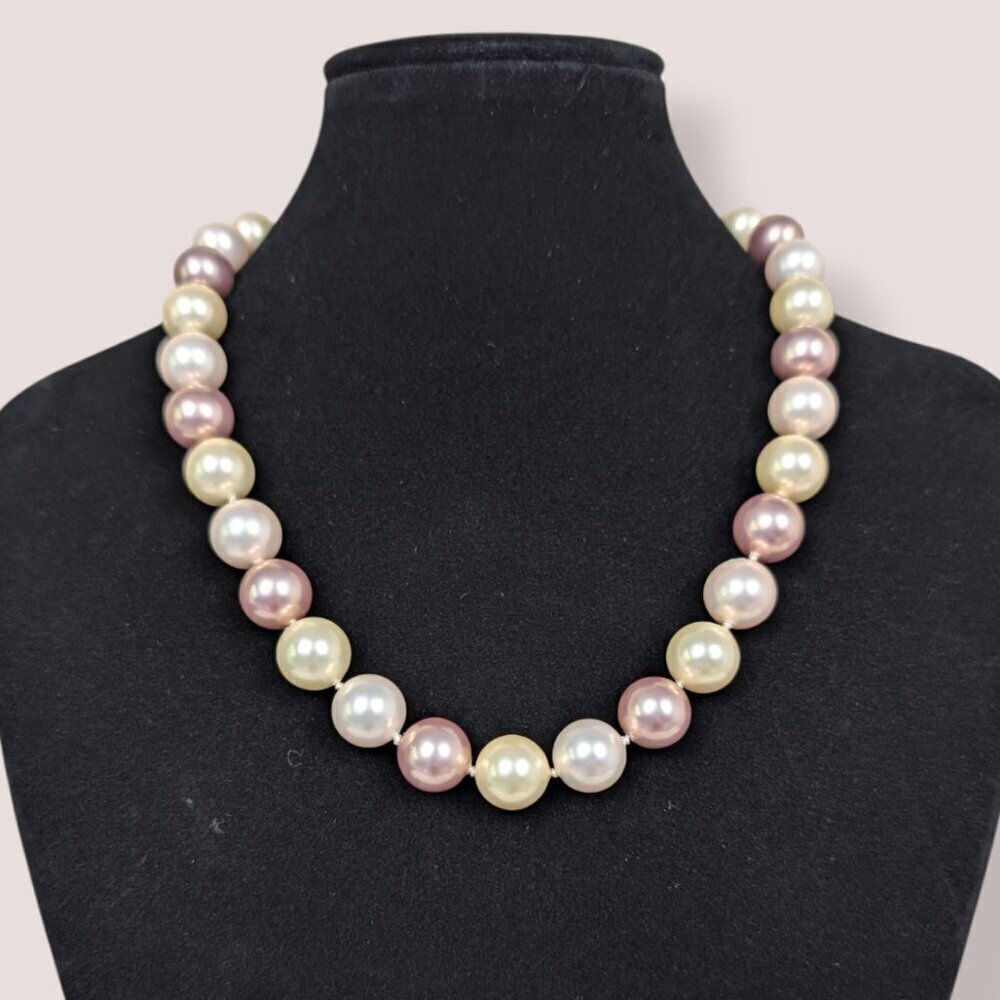 Vintage 12mm 3-Tone Glass Pearl Necklace